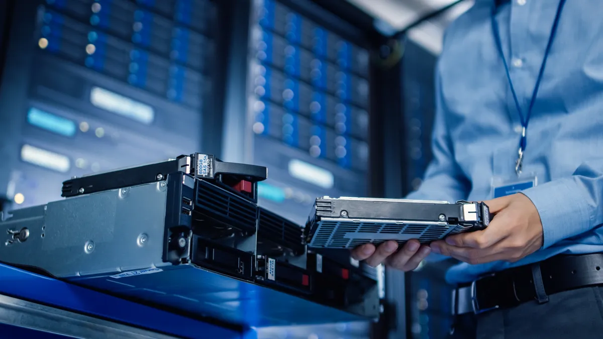 DCS engineer providing IT support